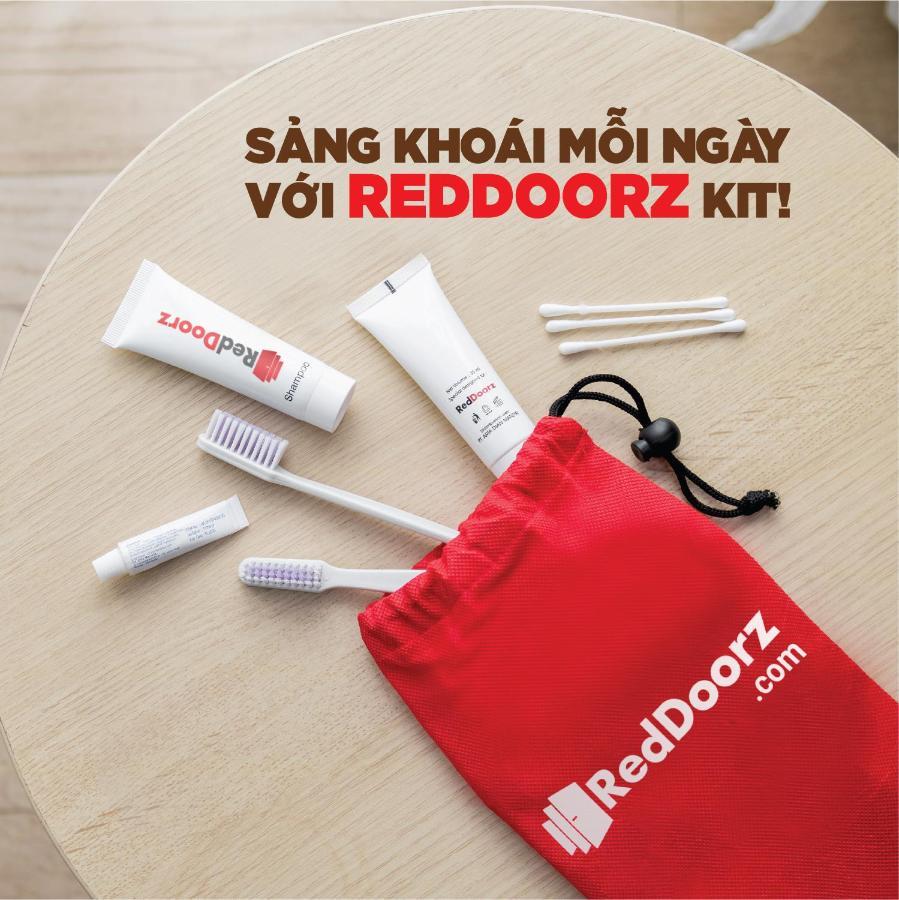 Reddoorz Near Cau Song Han 2 Da Nang Esterno foto