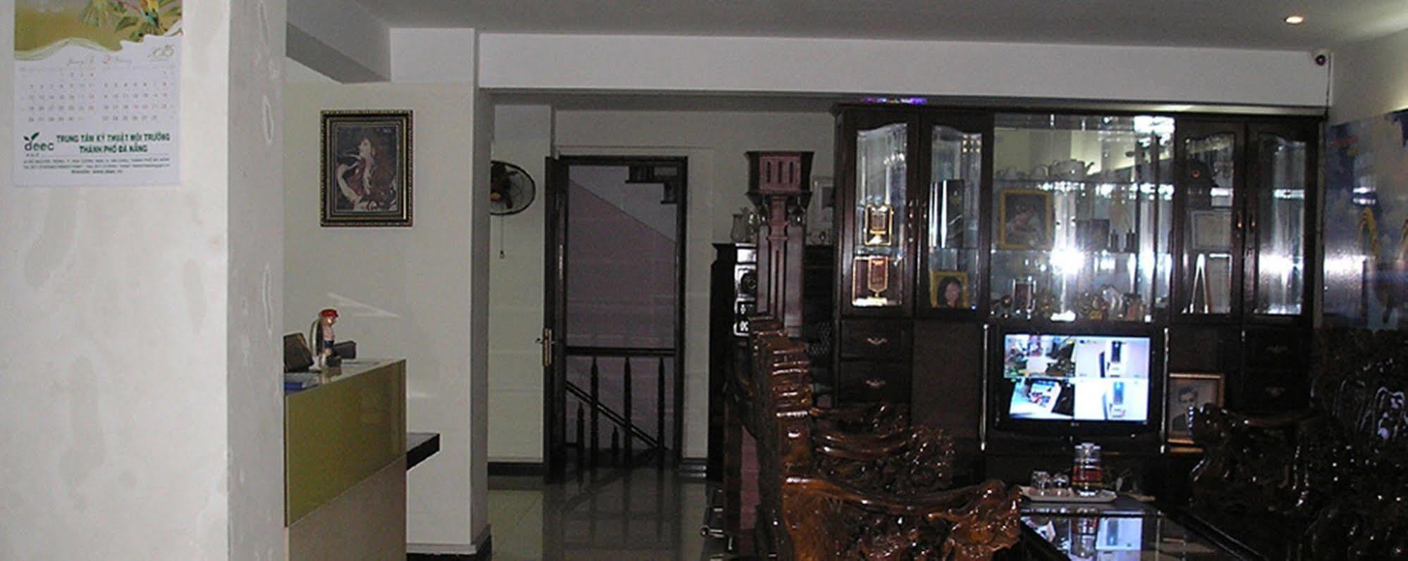 Reddoorz Near Cau Song Han 2 Da Nang Esterno foto