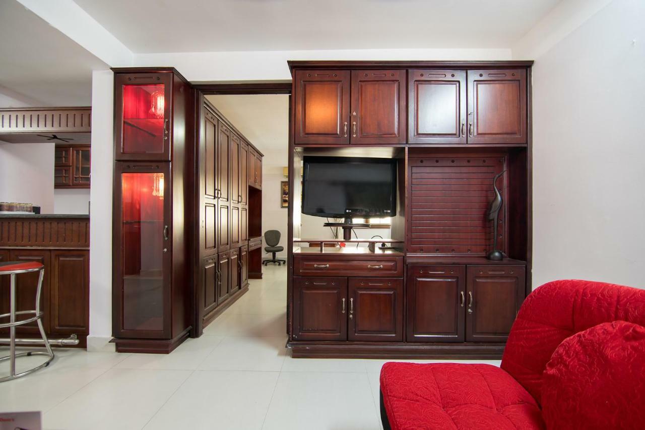 Reddoorz Near Cau Song Han 2 Da Nang Esterno foto