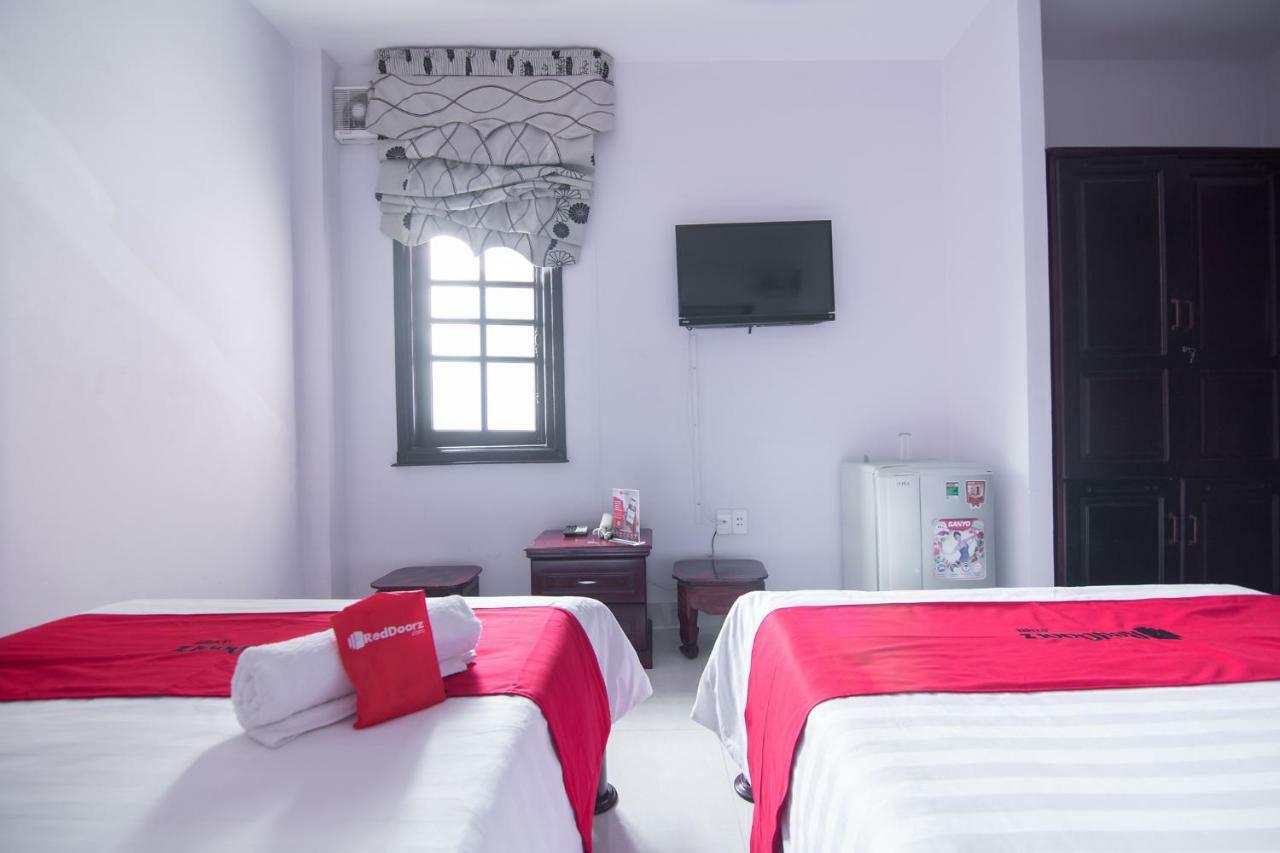 Reddoorz Near Cau Song Han 2 Da Nang Esterno foto