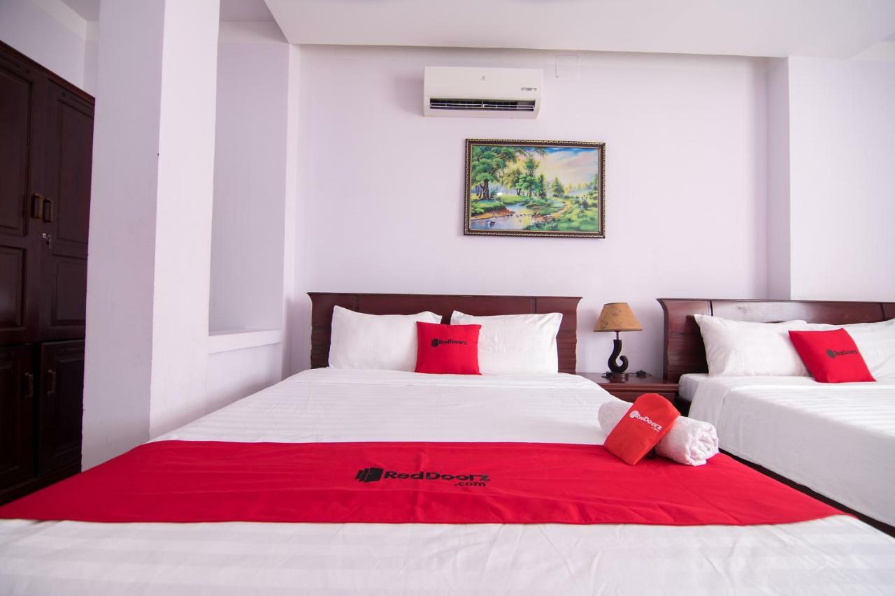 Reddoorz Near Cau Song Han 2 Da Nang Esterno foto