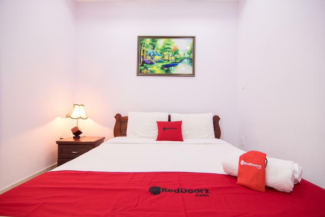 Reddoorz Near Cau Song Han 2 Da Nang Esterno foto